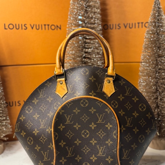Louis Vuitton Monogram Ellipse MM Tote - Picture 6 of 10